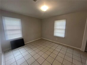 7182 Peachtree Ln N in Mobile, AL - Building Photo - Building Photo