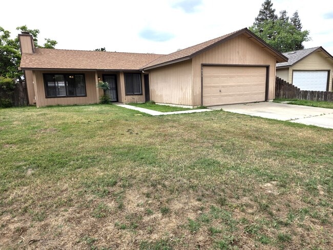 property at 1051 N Salisbury St