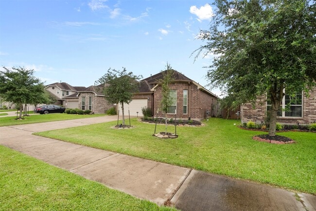 2026 Argos Dr in Missouri City, TX - Building Photo - Building Photo