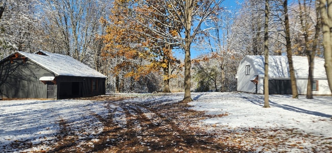 property at 9211 E Y Z Ave