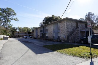 Villas on the Hill 1165 in Jacksonville, FL - Foto de edificio - Building Photo