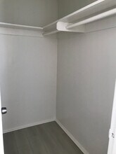 527 E Ave Q in Palmdale, CA - Building Photo - Building Photo