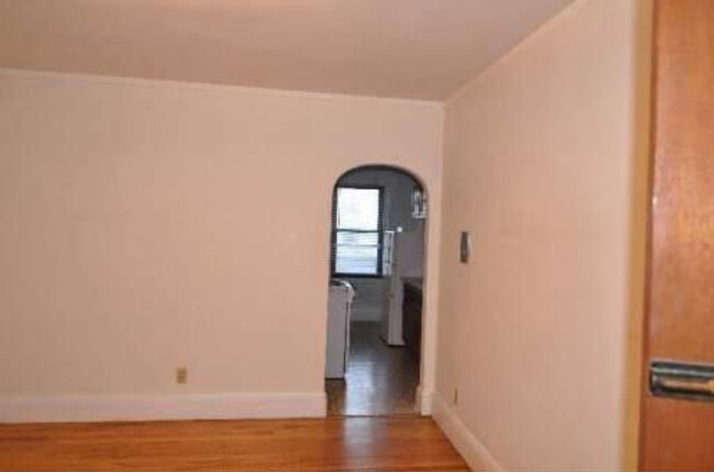 347 Pleasant St, Unit A1-15 in Malden, MA - Building Photo - Building Photo