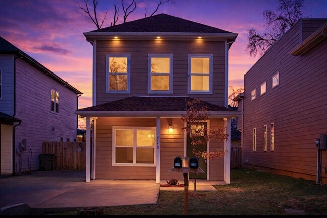 2140 18th Ave N in Nashville, TN - Building Photo - Building Photo