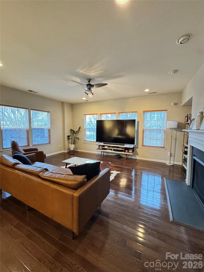 280 W Bland St in Charlotte, NC - Building Photo - Building Photo