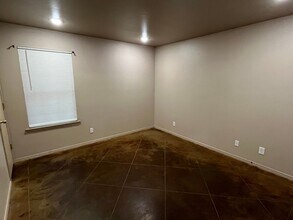 1123 E 13th St in Russellville, AR - Building Photo - Building Photo