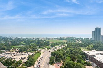 1660 N La Salle Dr in Chicago, IL - Building Photo - Building Photo