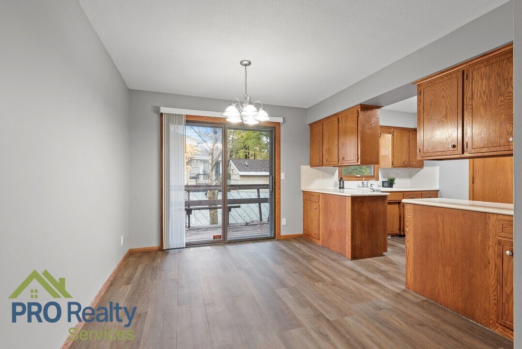3101 61st Ave N in Minneapolis, MN - Building Photo
