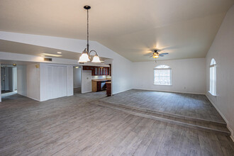 5728 Mackerel Ln in El Paso, TX - Building Photo - Building Photo