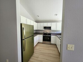 340-342 Rogen St in Lehigh Acres, FL - Building Photo - Building Photo