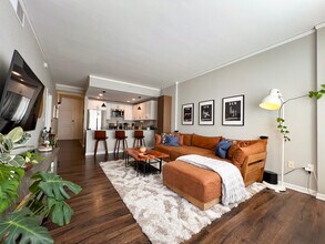 1975 N Grant St in Denver, CO - Foto de edificio - Building Photo