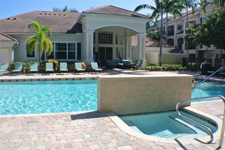 5980 W Sample Rd in Coral Springs, FL - Building Photo - Building Photo