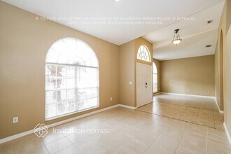 18421 Eastwyck Dr in Tampa, FL - Foto de edificio - Building Photo