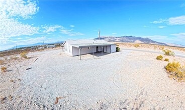6420 Wedgewood St in Pahrump, NV - Building Photo - Building Photo