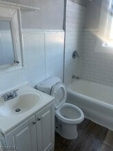 298 Montgomery St in Passaic, NJ - Building Photo - Building Photo