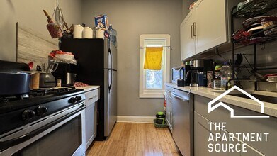 2642 W Hirsch St, Unit 2 in Chicago, IL - Foto de edificio - Building Photo