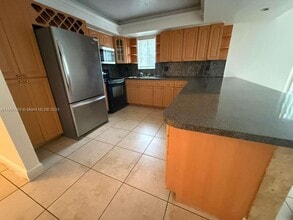 2660 W 76th St in Hialeah, FL - Building Photo - Building Photo