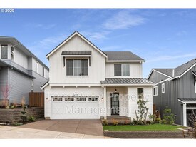 4447 NW Woodgate Ave in Portland, OR - Building Photo