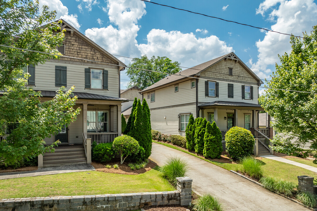 302 Sampson St NE in Atlanta, GA - Building Photo