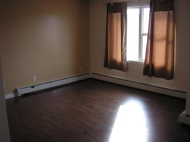 7201 Poplar Dr in Grande Prairie, AB - Building Photo - Building Photo