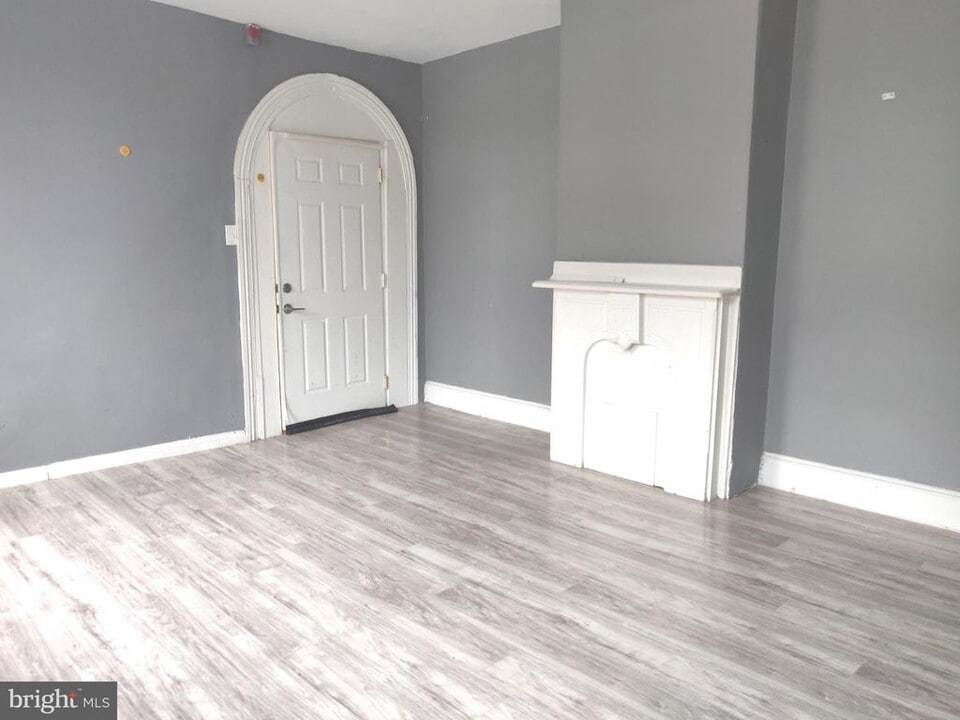 644 W Venango St in Philadelphia, PA - Building Photo