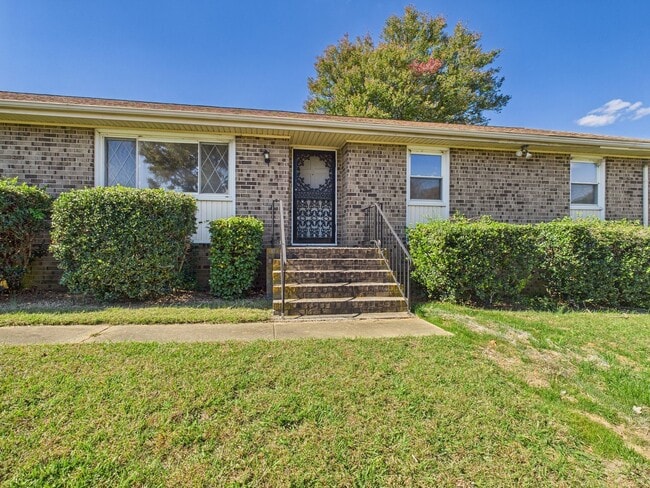 3702 Broadgate Dr in Richmond, VA - Building Photo - Building Photo