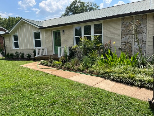 property at 623 Dunston Dr
