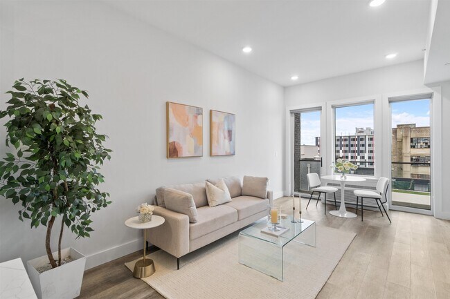 412 Whiton St in Jersey City, NJ - Building Photo - Building Photo