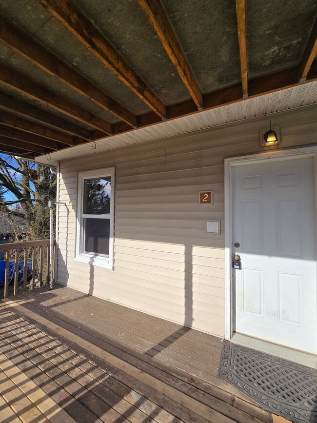 1129 E State St in Sedro Woolley, WA - Building Photo - Building Photo