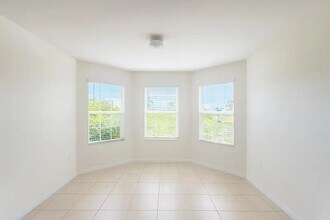 211 NE 20th St in Cape Coral, FL - Building Photo - Building Photo