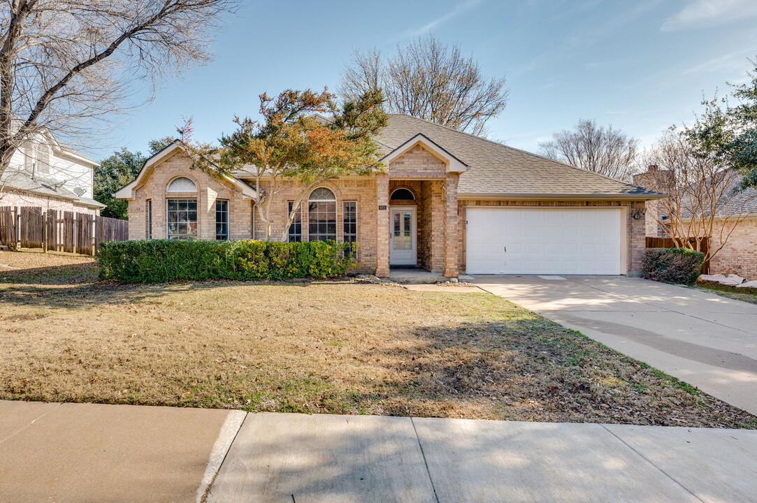 621 San Clemente Dr in Keller, TX - Building Photo