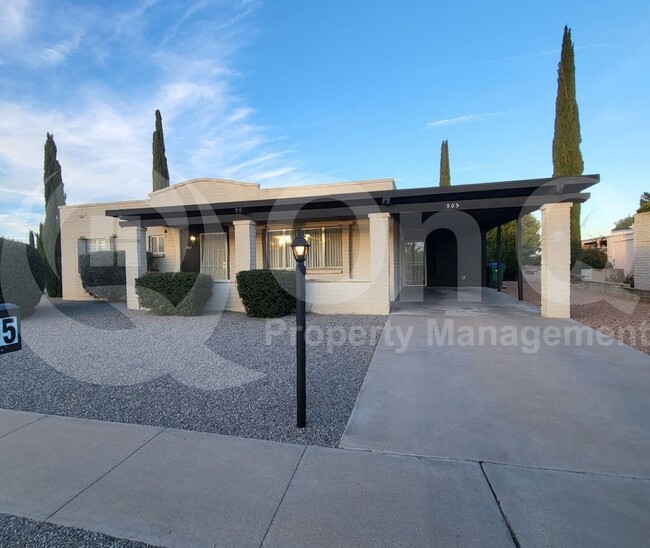 property at 905 S La Bellota