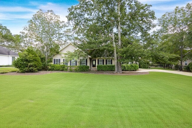 property at 605 Lancelot Ct