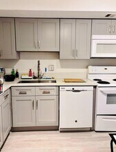 2900 N Palm Aire Dr in Pompano Beach, FL - Building Photo - Building Photo