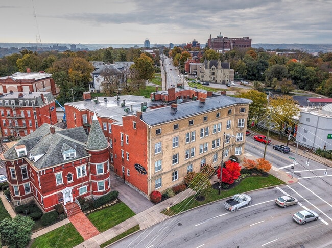 Auburndale in Cincinnati, OH - Building Photo - Building Photo