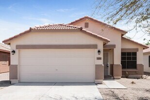 1069 E Nardini St in San Tan Valley, AZ - Building Photo