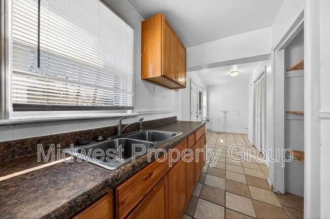 334 Mueller Ave in Ferguson, MO - Building Photo - Building Photo