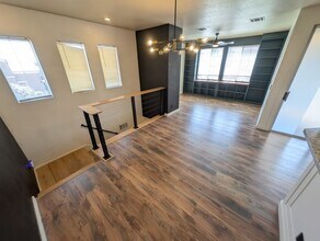 10180 Delray Beach Ave in Las Vegas, NV - Building Photo - Building Photo