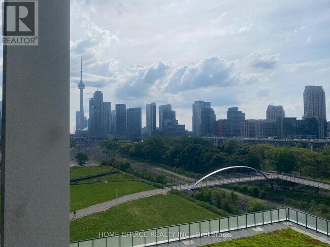 30 Ordnance St in Toronto, ON - Building Photo - Building Photo