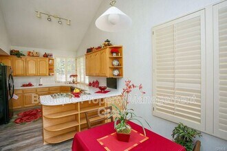34 Lakefront in Irvine, CA - Building Photo - Building Photo