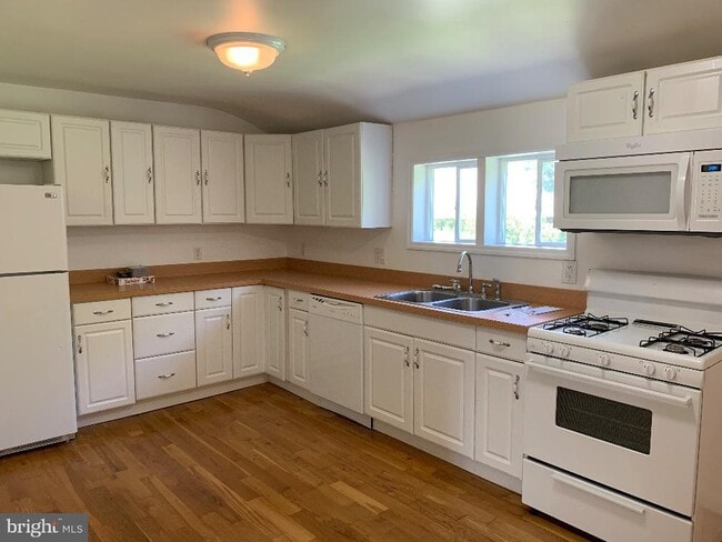 6 Williams St in Glassboro, NJ - Building Photo - Building Photo