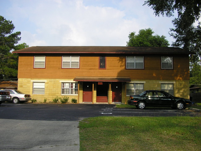 3717 SW 28th Ter in Gainesville, FL - Foto de edificio - Building Photo