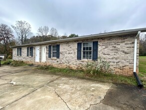 4681 Grassy Creek Rd in Denver, NC - Building Photo - Building Photo