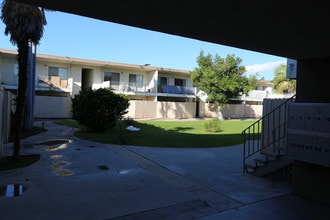 1499Ridg in Monterey Park, CA - Foto de edificio - Building Photo