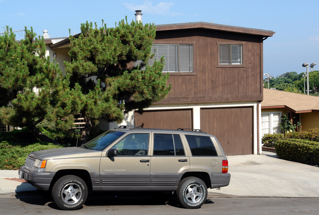 331 Penn St in El Segundo, CA - Building Photo