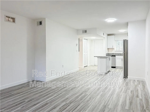 11931 Palm Bay Court in Bonita Springs, FL - Foto de edificio - Building Photo