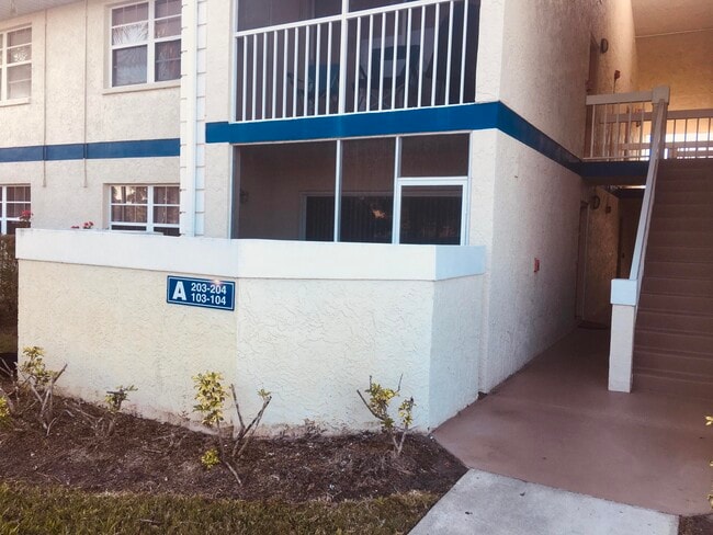 property at 1500 SE Royal Green Cir