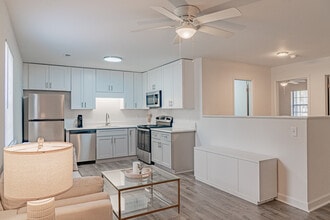 Brookfield at Lynndale in Greenville, NC - Building Photo - Building Photo