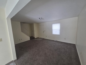 339 Mathews Rd in Boardman, OH - Foto de edificio - Building Photo