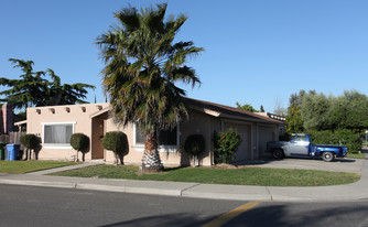 1581 Mitchell Ave in Turlock, CA - Building Photo